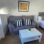 Triana Apartahotel